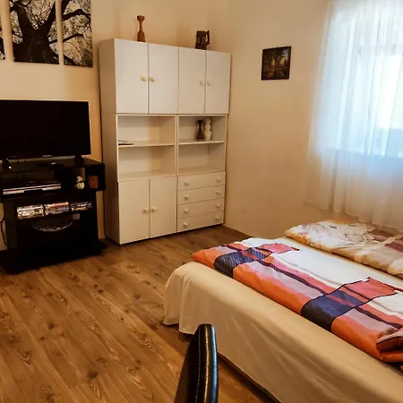 شقة Csaladbarat Balatonkeresztúr